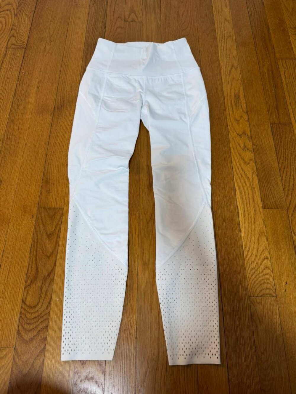 Lululemon White Anew TIght, 25" - Size 4